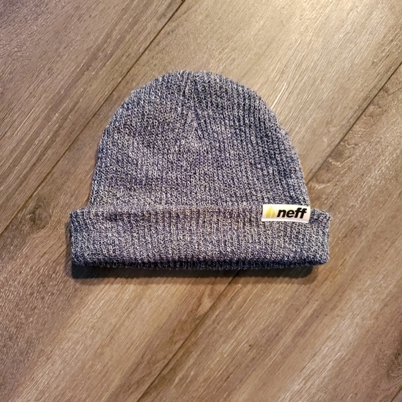 4/$20 Neff Gray Toque/Beanie - Picture 3 of 5